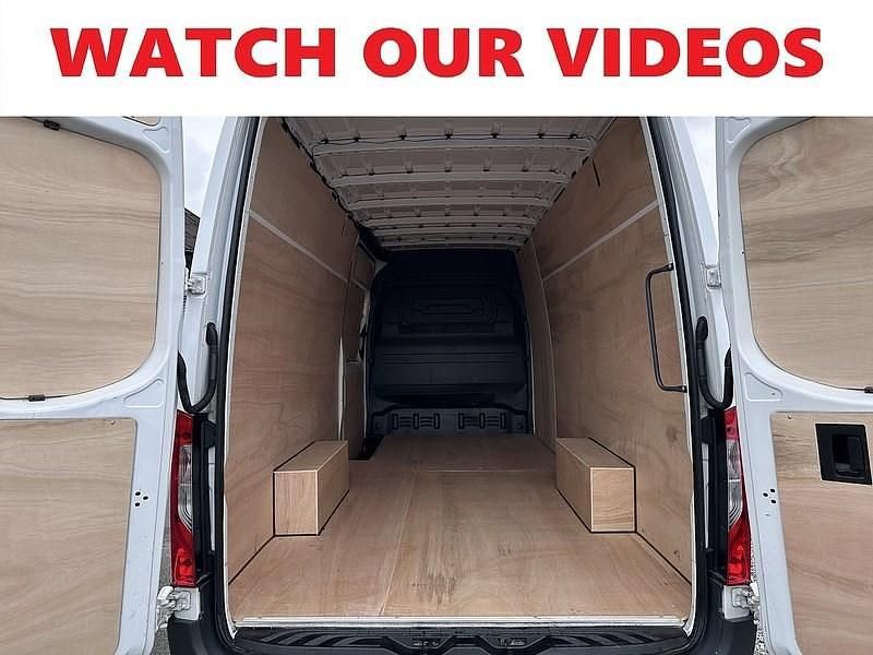 Begagnad Mercedes Sprinter Progressive 150 HK (110 kW) 2023 Vit Van