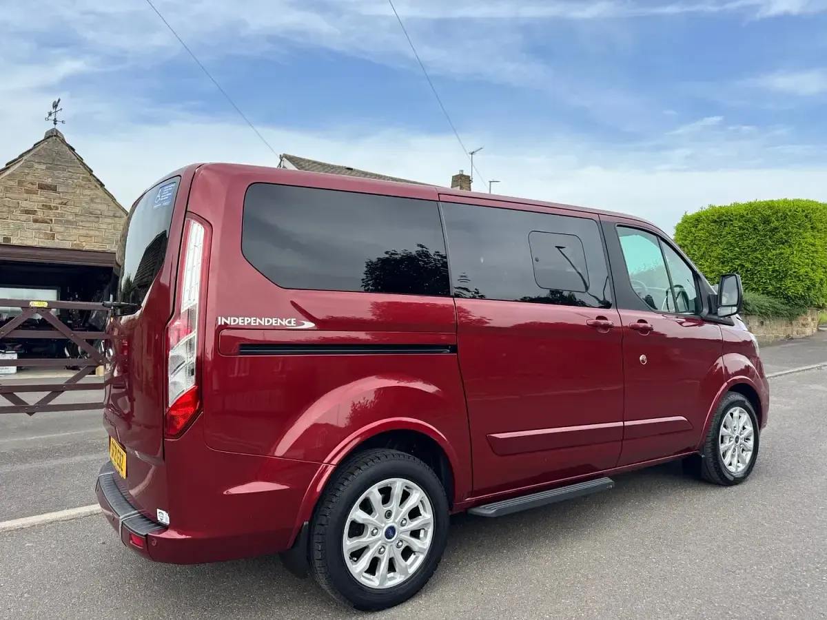 Used Ford Tourneo Titanium 2021 Red MPV