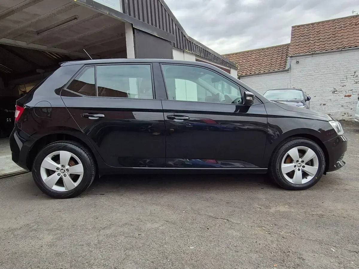 Used Skoda Fabia SE 95 HP (69 kW) 2018 Black Hatchback