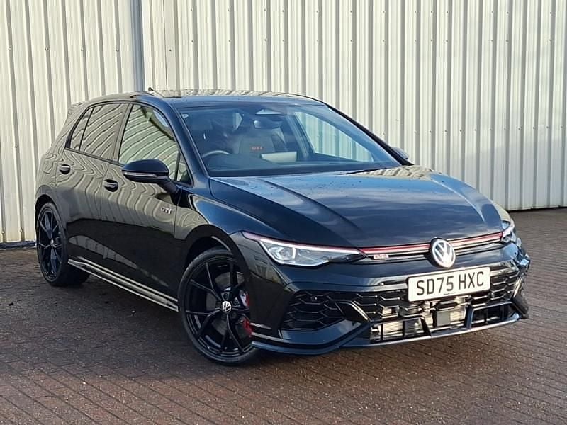 New VW Golf VIII GTI Clubsport 300 HP (220 kW) 2025 Metallic  grenadilla black Hatchback