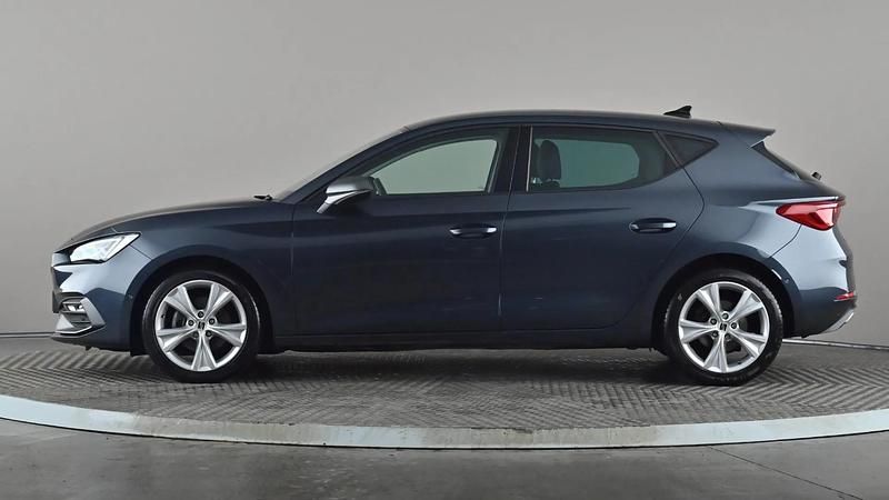 Used Seat Leon FR 130 HP (95 kW) 2023 Grey Hatchback