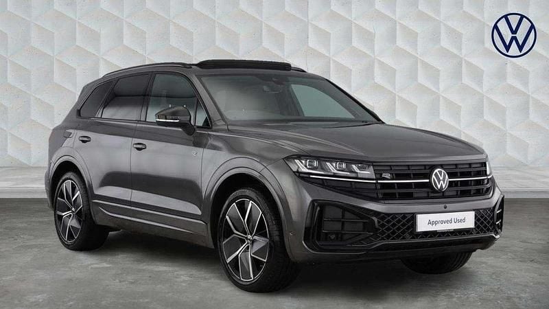 Grey Used 2025 VW Touareg Black Edition SUV | £57,207 (Expensive) - Image 1/4