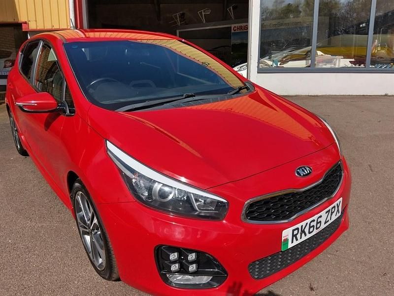 Używany Kia Ceed GT-Line 2016 Czerwony Hatchback