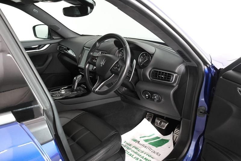 Used Maserati Levante GT 330 HP (242 kW) 2022 Blue SUV