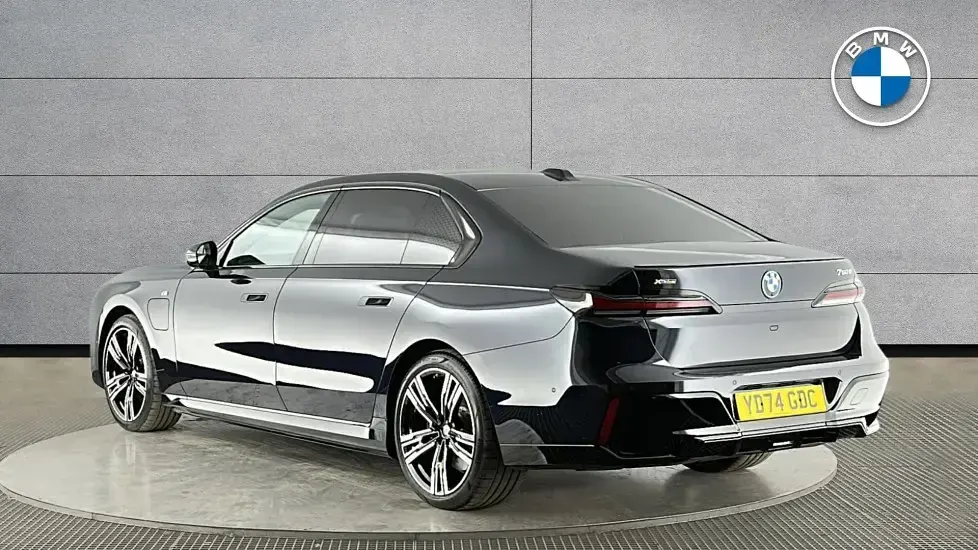 Used BMW 750e M Sport 482 HP (354 kW) 2025 Black Sedan