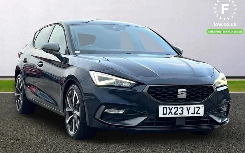 Used Seat Leon FR Sport 150 HP (110 kW) 2023 Blue Hatchback