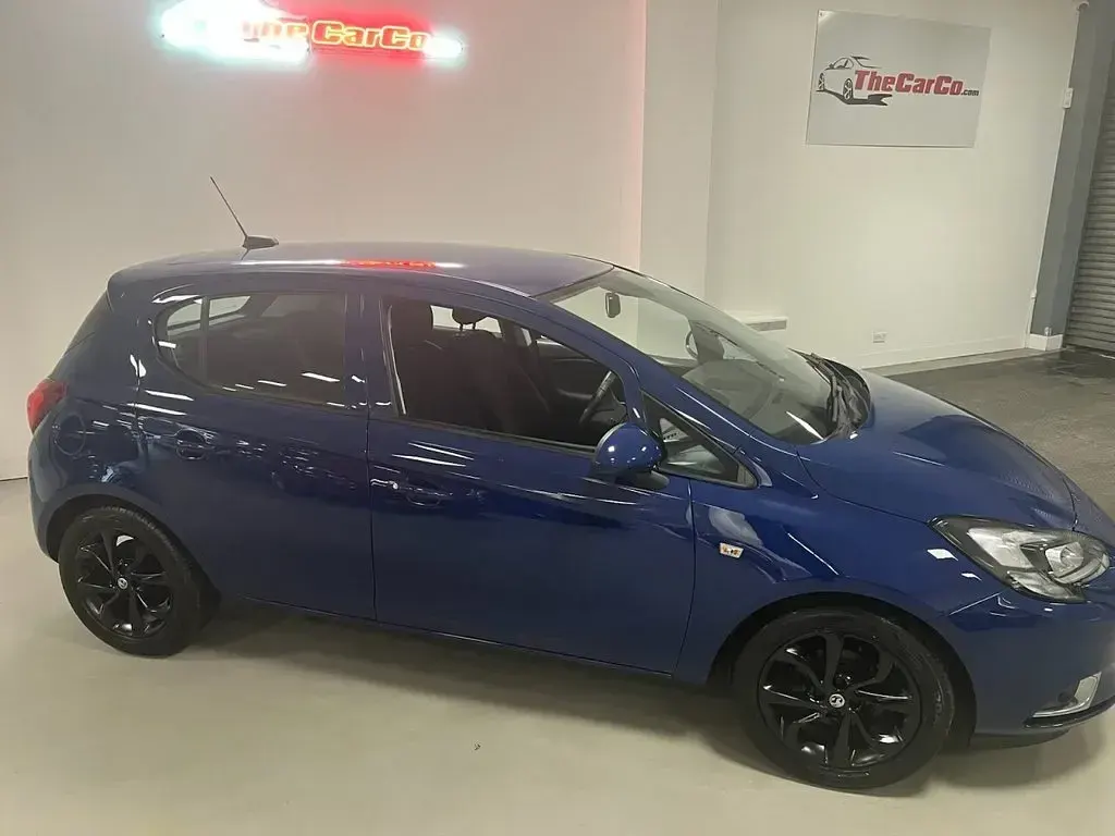 Used Vauxhall Corsa SRi 75 HP (55 kW) 2018 Blue Hatchback