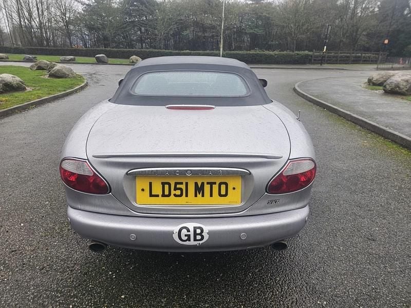 Used Jaguar XKR Supercharged 370 HP (272 kW) 2001 Silver Coupe