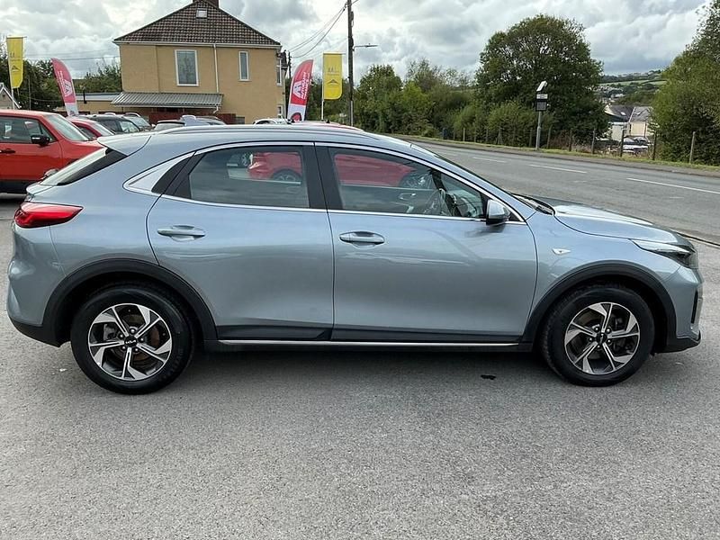 Used Kia XCeed 2023 Silver SUV