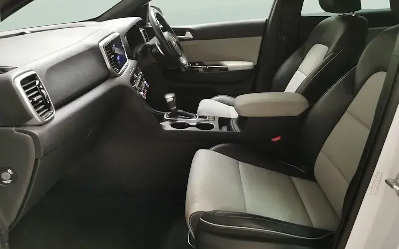 Used Kia Sportage GT-Line 136 HP (100 kW) 2021 White SUV