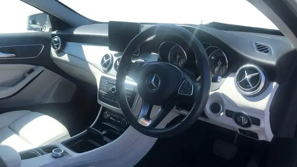 Used Mercedes GLA200 Premium 2016 Silver SUV