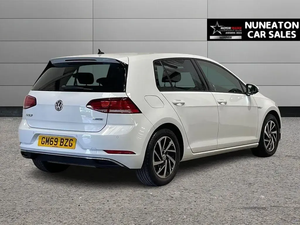 Used VW Golf VII Edition 130 HP (95 kW) 2020 White Hatchback
