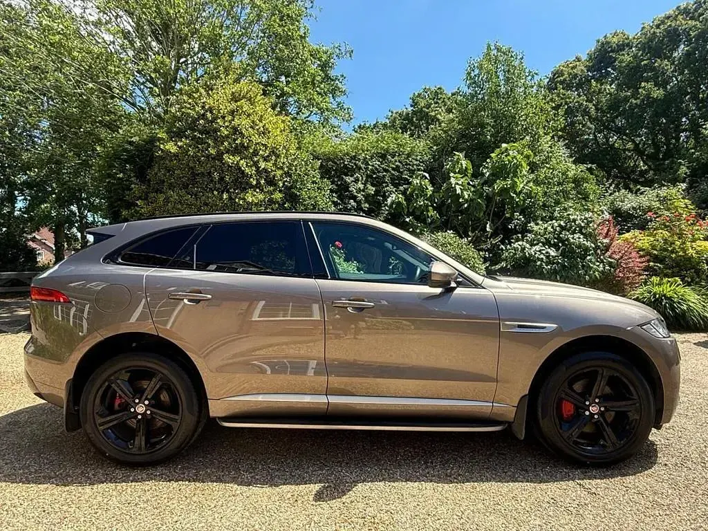 Used Jaguar F-Pace S 300 HP (220 kW) 2016 Bronze SUV