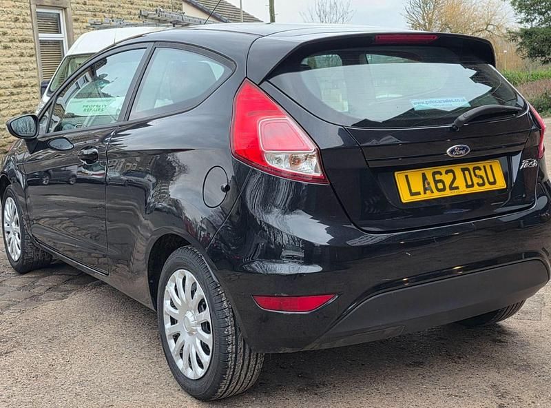 Used Ford Fiesta Style 82 HP (60 kW) 2013 Black Hatchback