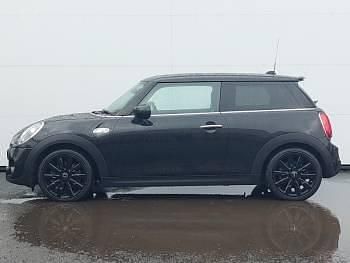 Used Mini Cooper S Comfort 192 HP (141 kW) 2019 Black Hatchback