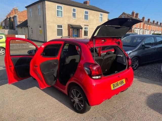 Used Peugeot 108 Active 68 HP (50 kW) 2018 Red Hatchback
