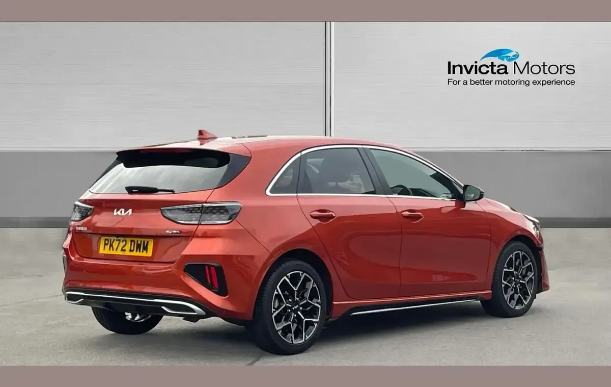 Used Kia Ceed GT-Line 158 HP (116 kW) 2022 Orange Hatchback