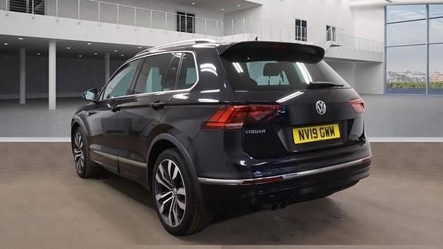 Used VW Tiguan R-line 150 HP (110 kW) 2019 Black SUV