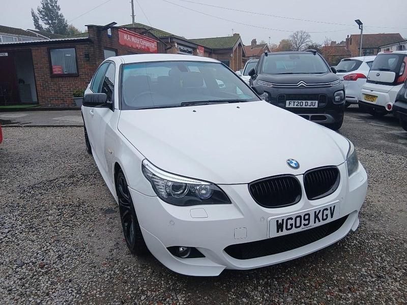 White Used 2009 BMW 520 M Sport Sedan | £5,995 (Fair price) - Image 1/4