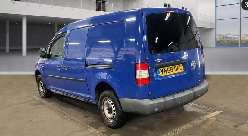Used VW Caddy Maxi 104 HP (76 kW) 2009 Blue MPV