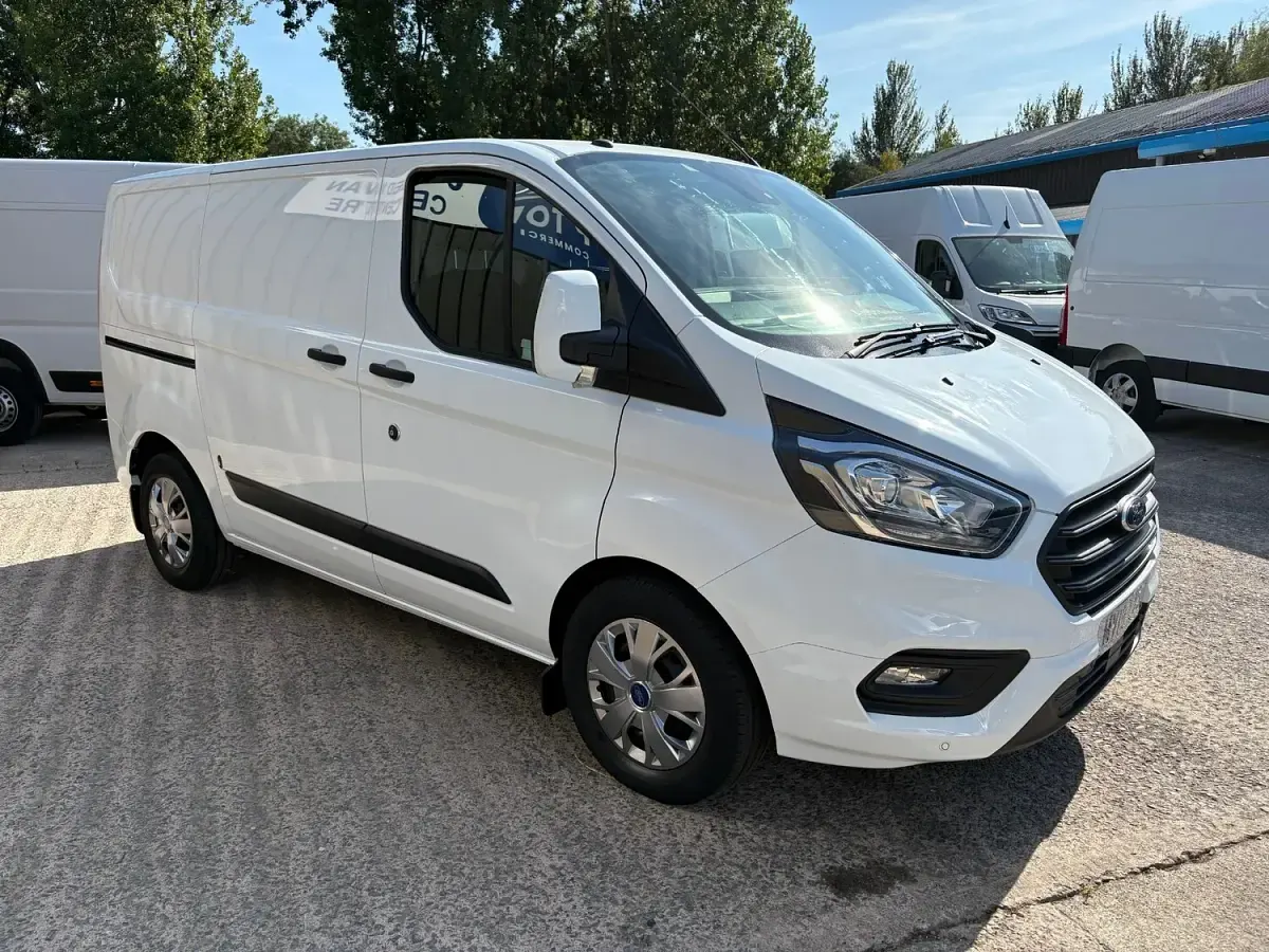 Used Ford Transit Custom Trend 130 HP (95 kW) 2019 White Van