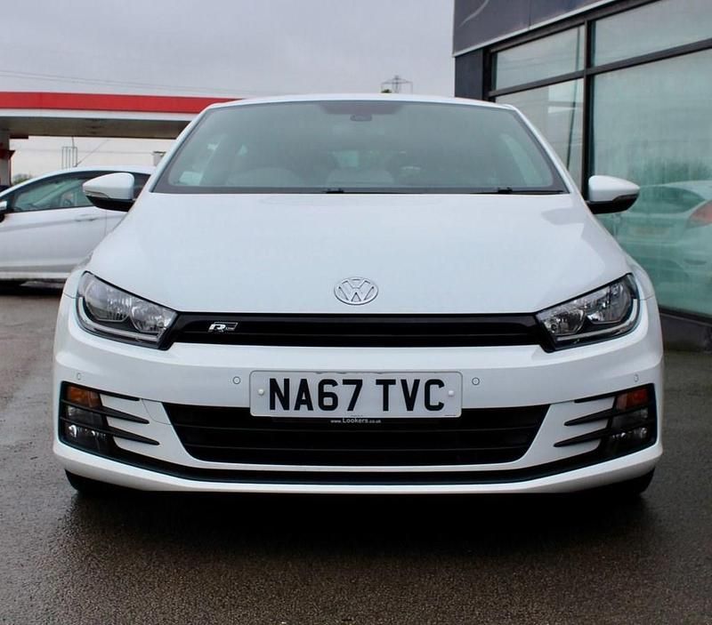 Used VW Scirocco R-line 180 HP (132 kW) 2017 White Coupe