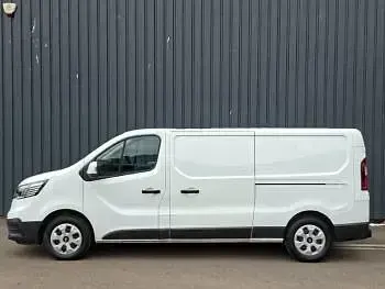 Used Renault Trafic 2024 White MPV