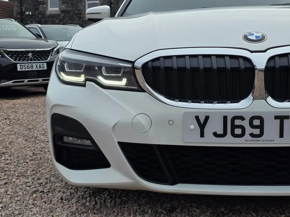 Used BMW 320 M Sport 190 HP (139 kW) 2020 White Estate