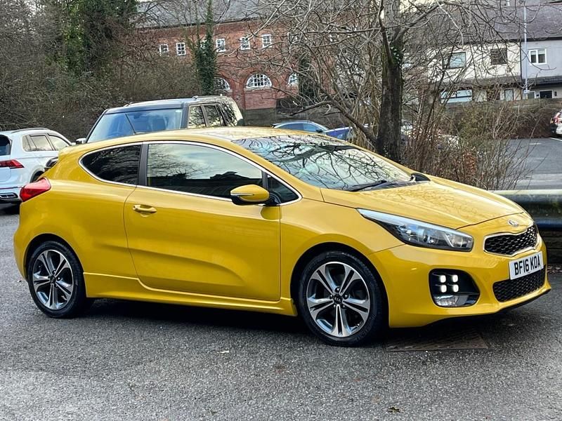 Yellow Used 2016 Kia ProCeed GT-Line Hatchback | £5,995 (Fair price) - Image 1/4