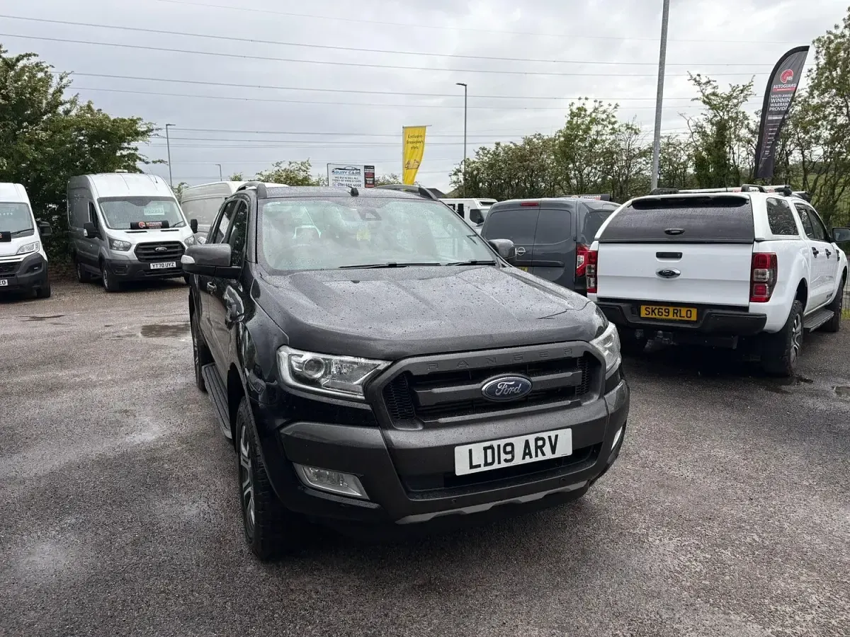 Used Ford Ranger Wildtrack 200 HP (147 kW) 2019 Black Pickup