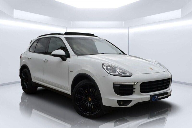 White Used 2014 Porsche Cayenne SUV | £21,990 (Expensive) - Image 1/4