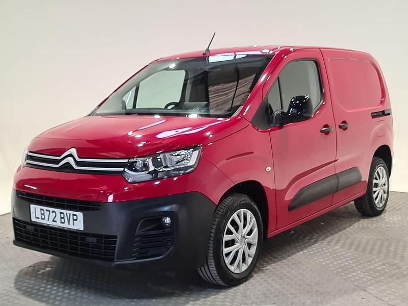 Used Citroën Berlingo PureTech 110 HP (80 kW) 2023 Red MPV