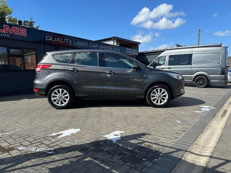 Używany Ford Kuga Titanium 150 KM (110 kW) 2016 Szary SUV