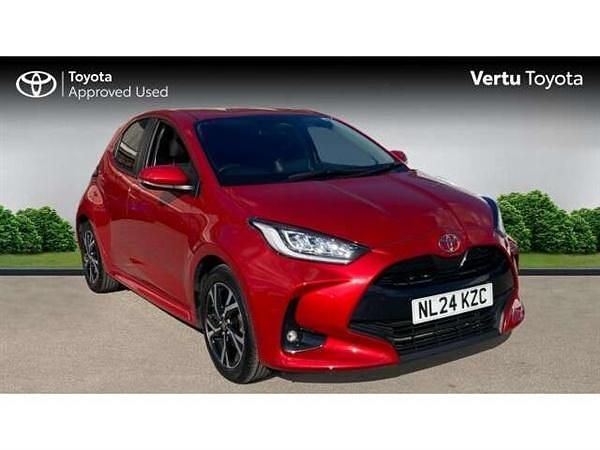 Used 2024 Toyota Yaris Design Hatchback | £17,706 (Good price) - Image 1/4