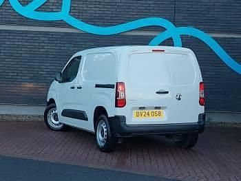 Used Vauxhall Combo 100 HP (73 kW) 2024 White Van