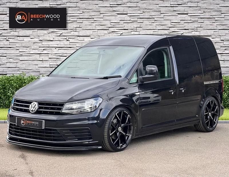 Used VW Caddy Startline 122 HP (89 kW) 2019 Black MPV