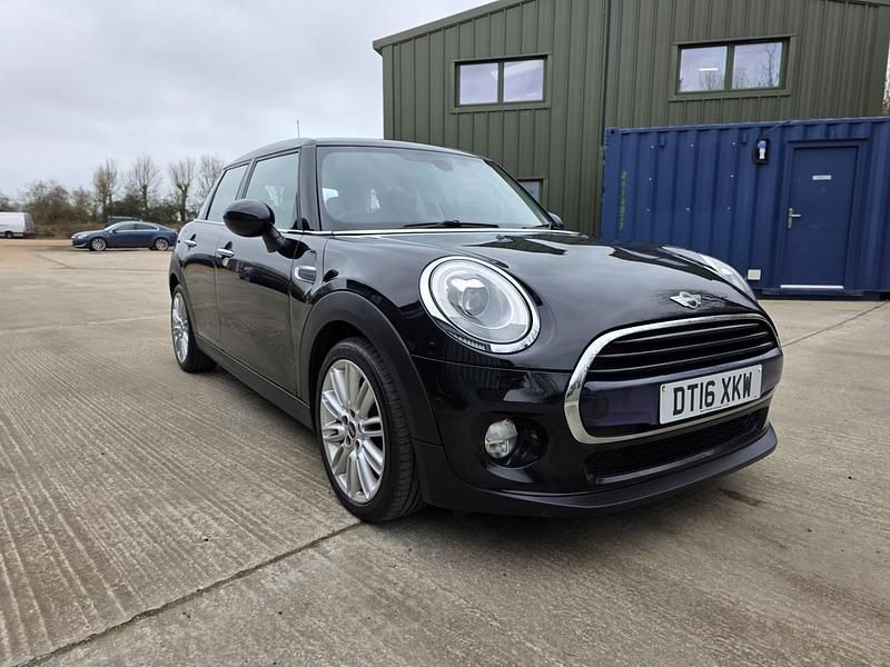 Used Mini Cooper D Hatch 116 HP (85 kW) 2016 Black Hatchback