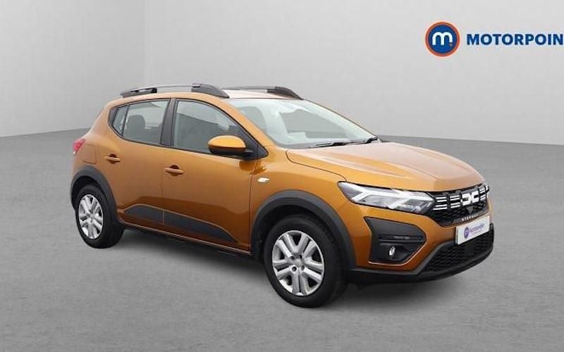 Used 2025 Dacia Sandero Expression Hatchback | £11,299 (Good price) - Image 1/4
