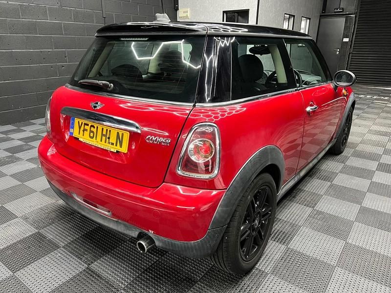 Used Mini Cooper Hatch 2011 Red Hatchback