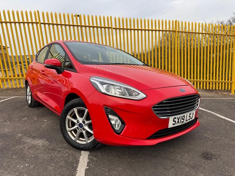 Used Ford Fiesta Zetec 100 HP (73 kW) 2019 Red Hatchback