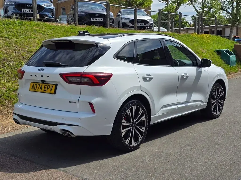 Used Ford Kuga ST-Line X 2024 White SUV
