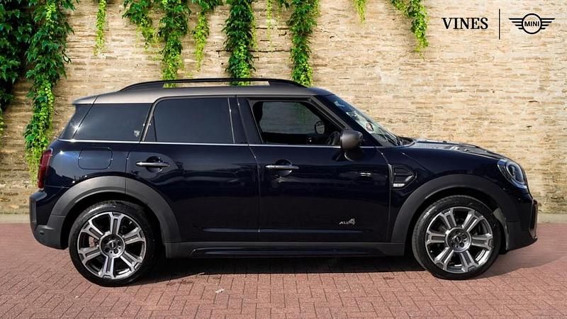 Used Mini Cooper Countryman Exclusive 134 HP (98 kW) 2022 Black SUV