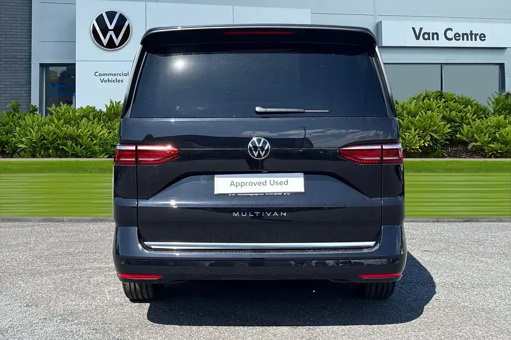 New VW Multivan Style 150 HP (110 kW) 2026 Black MPV