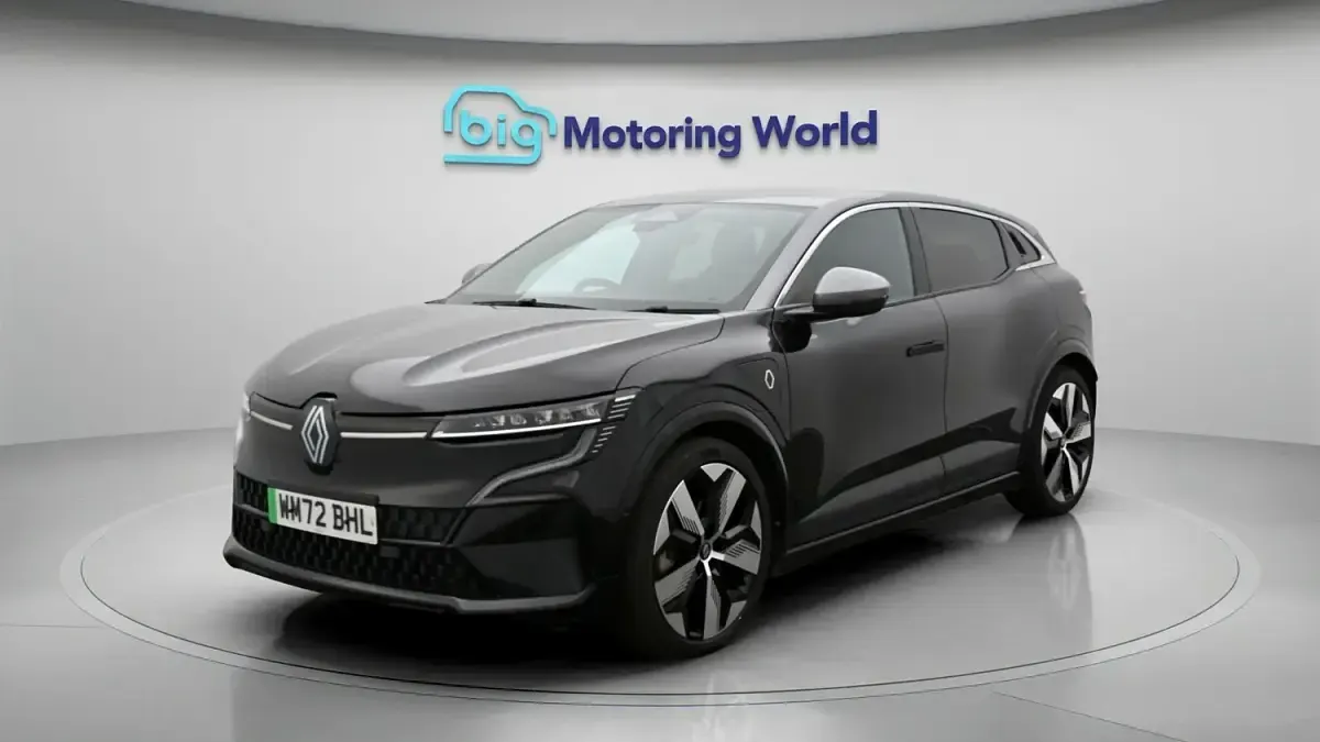 Used Renault Megane E-Tech Techno 161 kW (220 HP) 2022 Black/grey Hatchback
