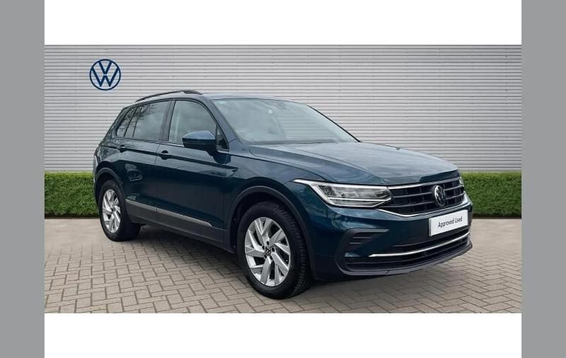 Usado VW Tiguan Life 150 HP (110 kW) 2023 SUV
