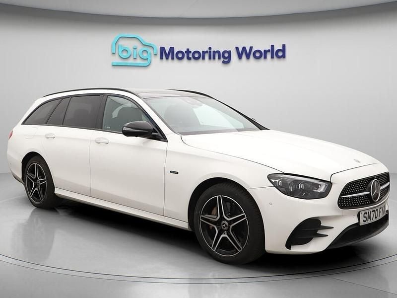 White Used 2021 Mercedes E300 AMG line Estate | £28,200 (Good price) - Image 1/4