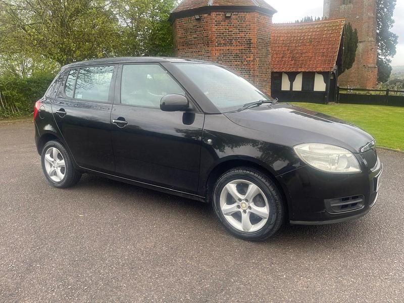 Second-hand Skoda Fabia 60 CP (44 kW) 2008 Negru Hatchback