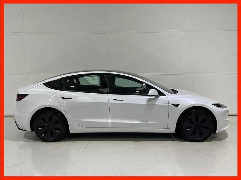 Used Tesla Model 3 RWD 208 kW (283 HP) 2025 White Sedan