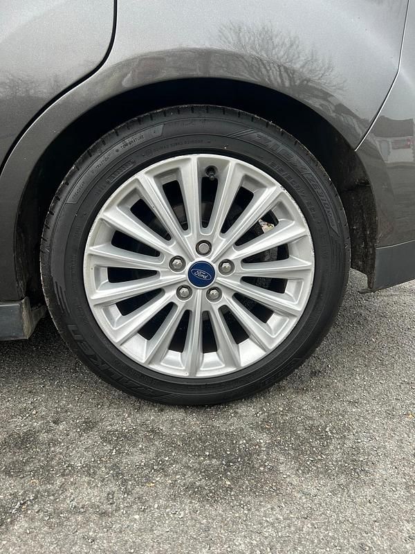 Used Ford C-MAX Titanium 125 HP (91 kW) 2018 Grey MPV