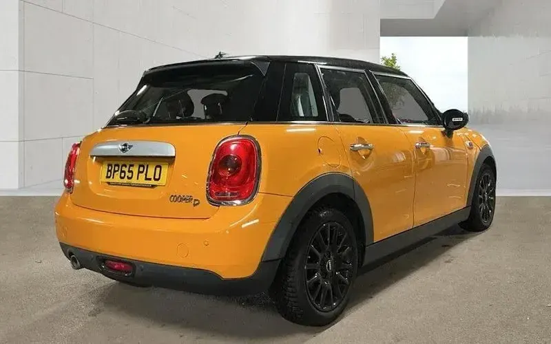 Used Mini Cooper D Hatch 116 HP (85 kW) 2017 Hatchback